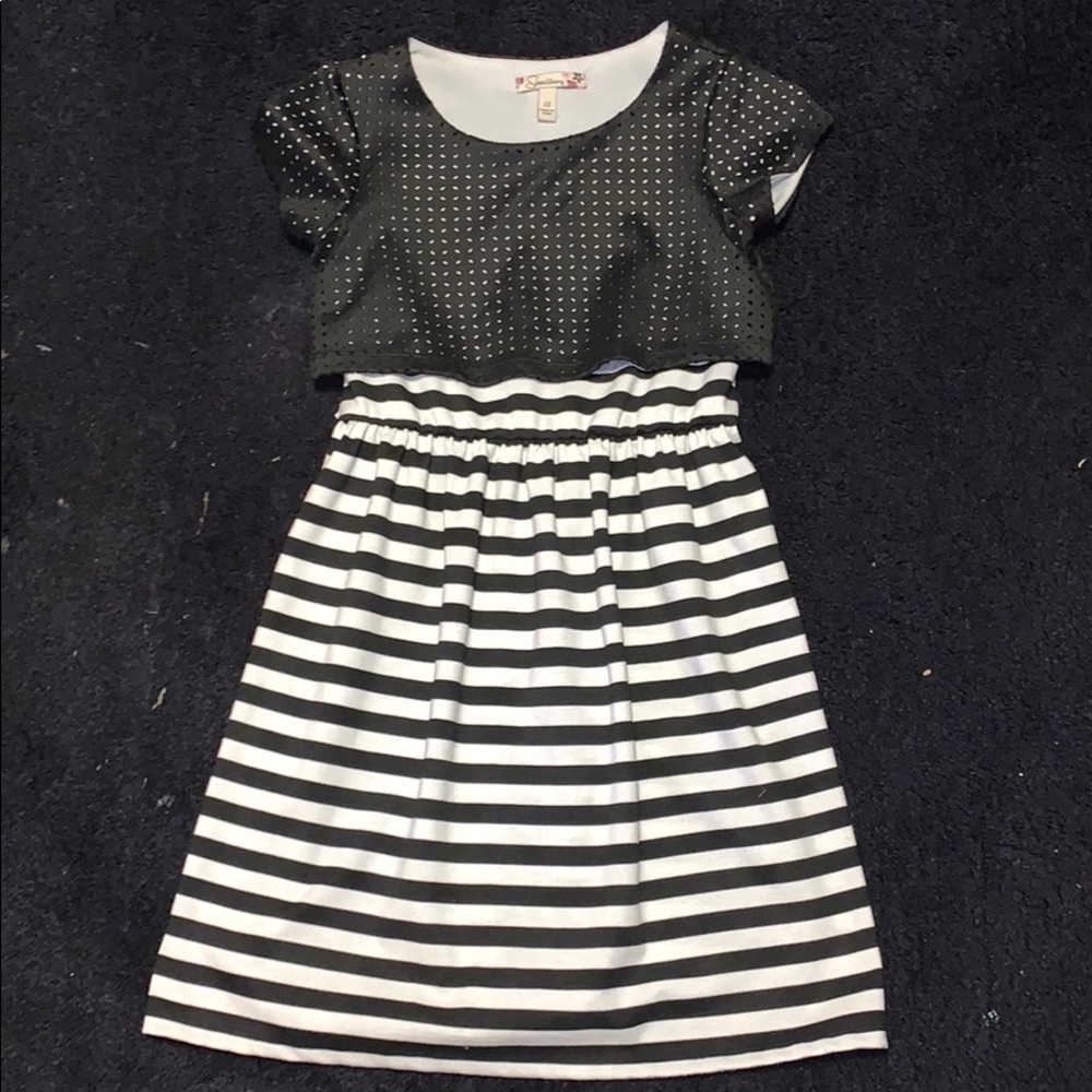 Black and white dress